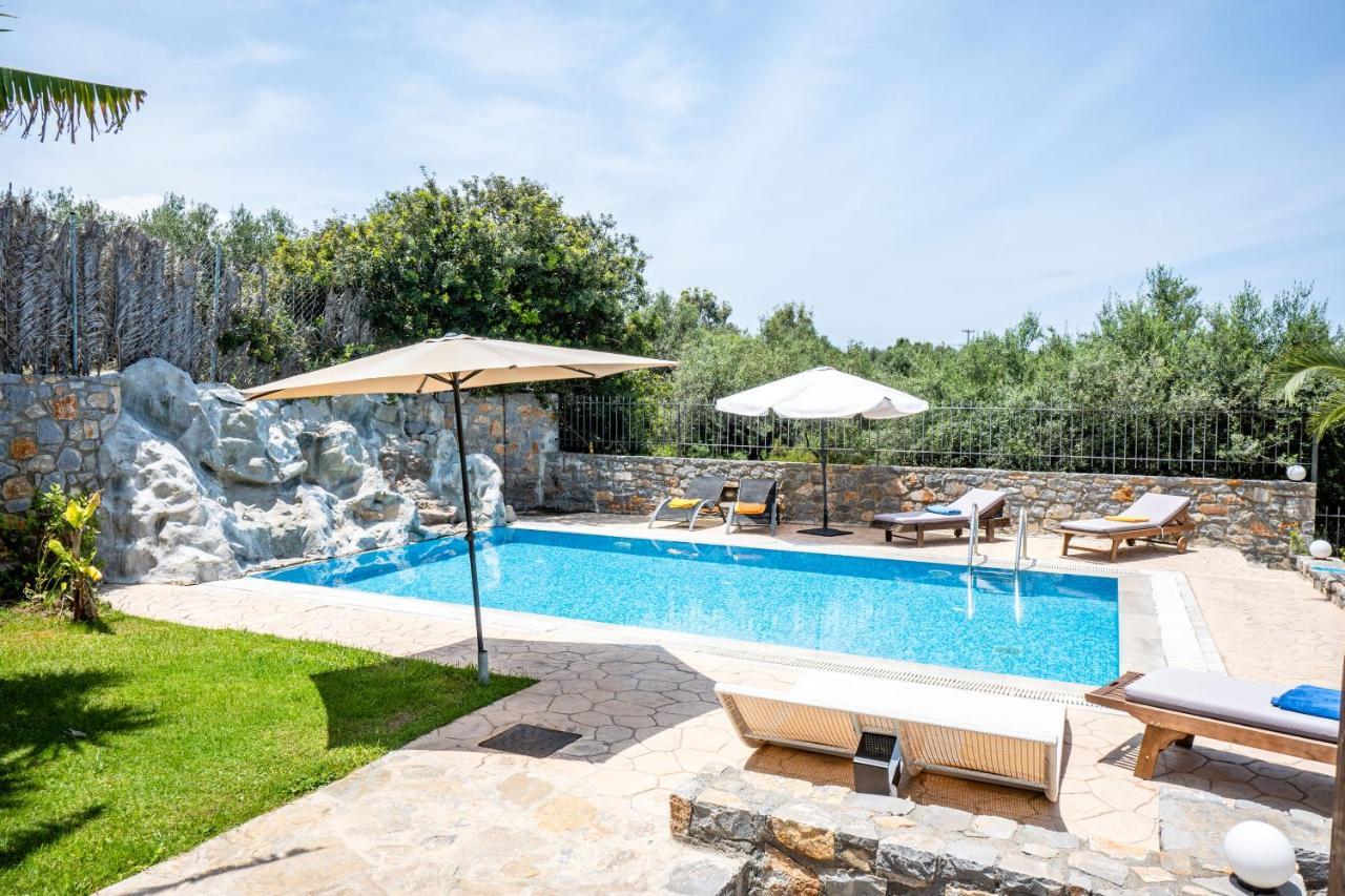 Villa Noema Sissi Екстериор снимка